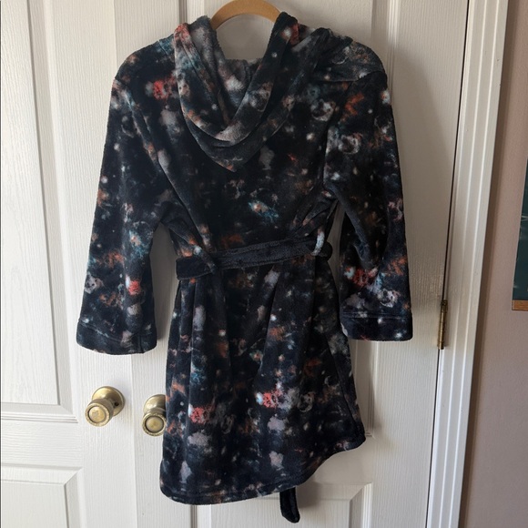 Cosmic Plush Robe - Picture 2 of 3